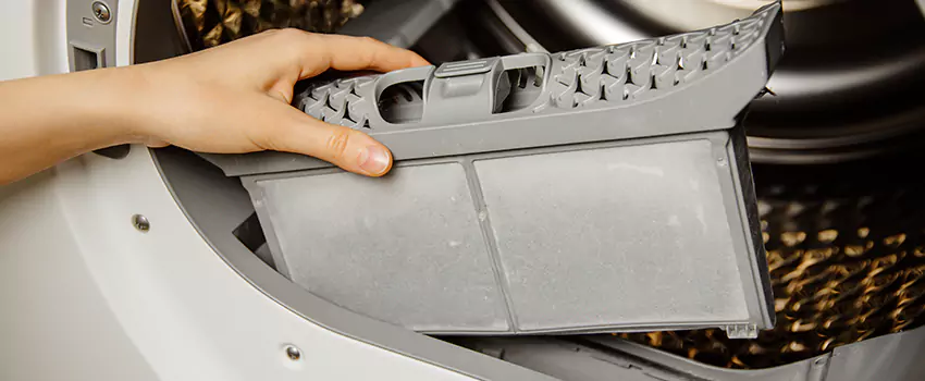 Signs Of A Clogged Dryer Lint Trap in Miami Lakes, Florida